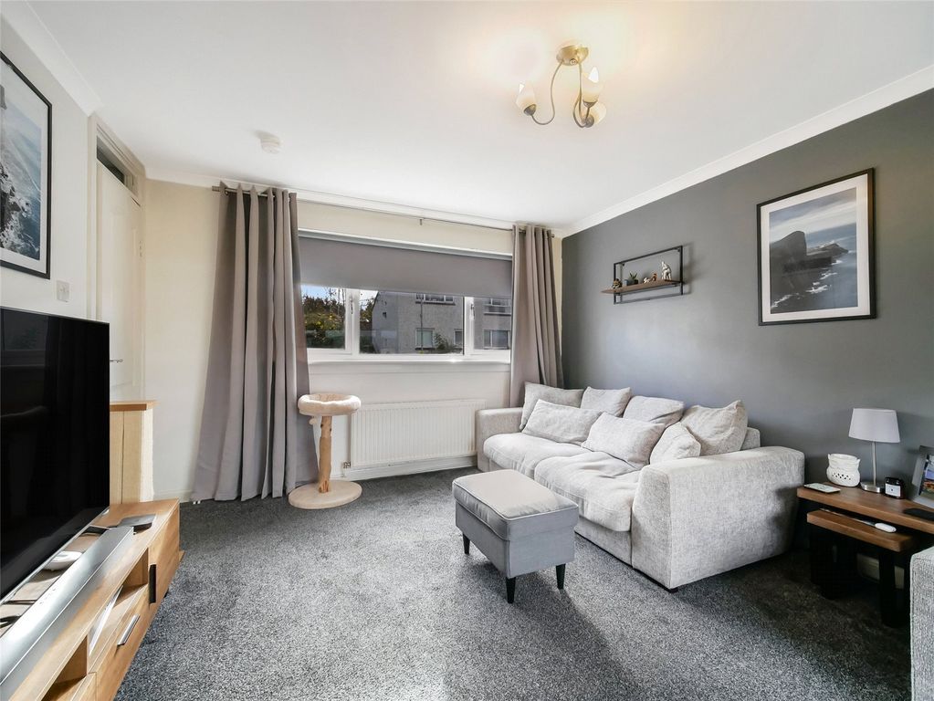 Property photo 2 of 21 Picture No. 04