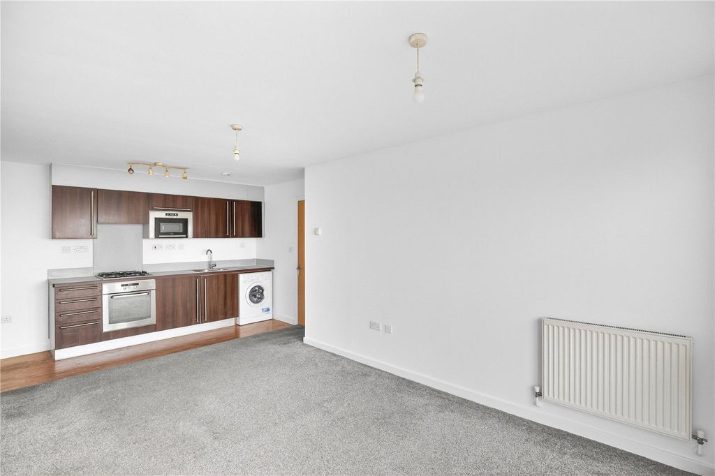 Property photo 3 of 11 Picture No. 05