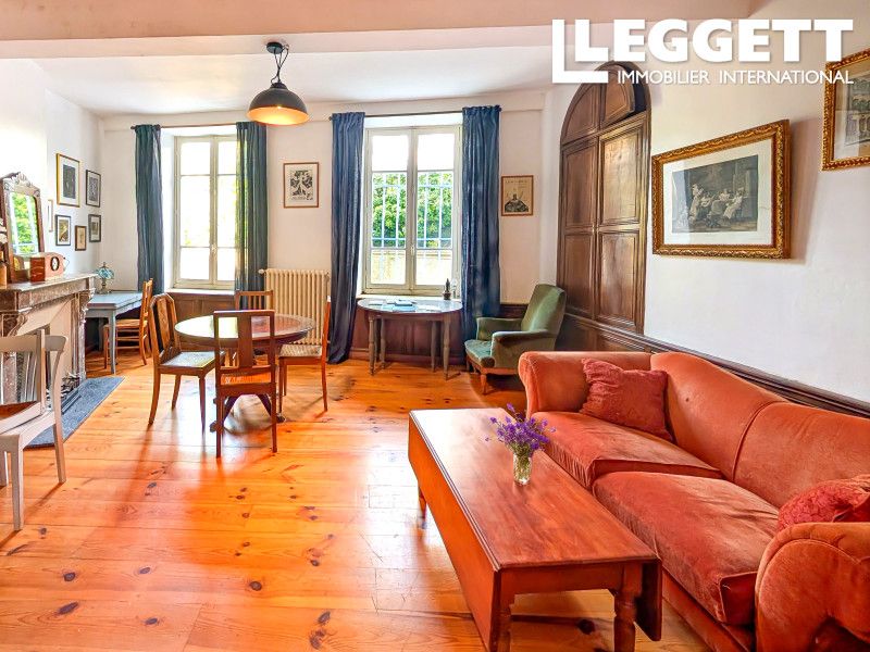 Property photo 2 of 10