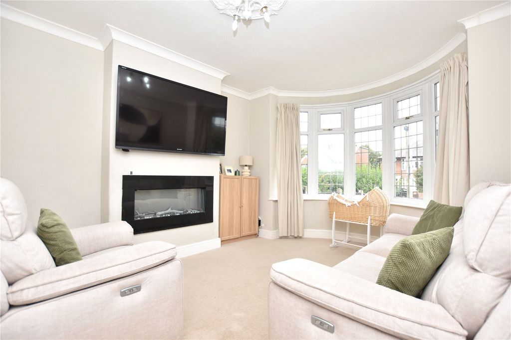 Property photo 2 of 21 Picture No. 03