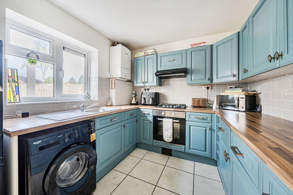 Property photo 3 of 18