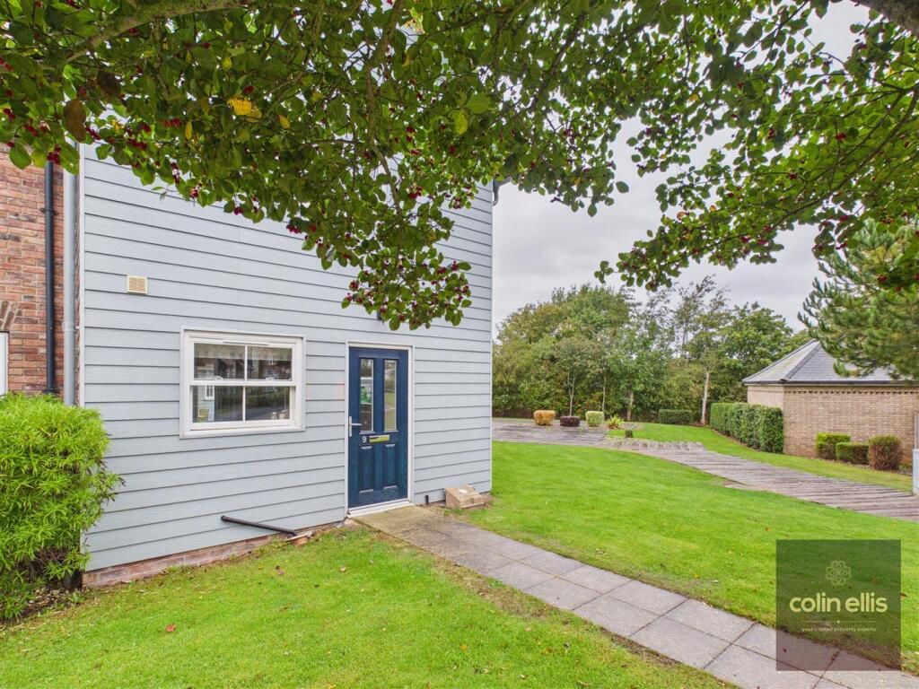 Property photo 2 of 12