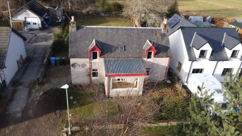 Property photo 3 of 35