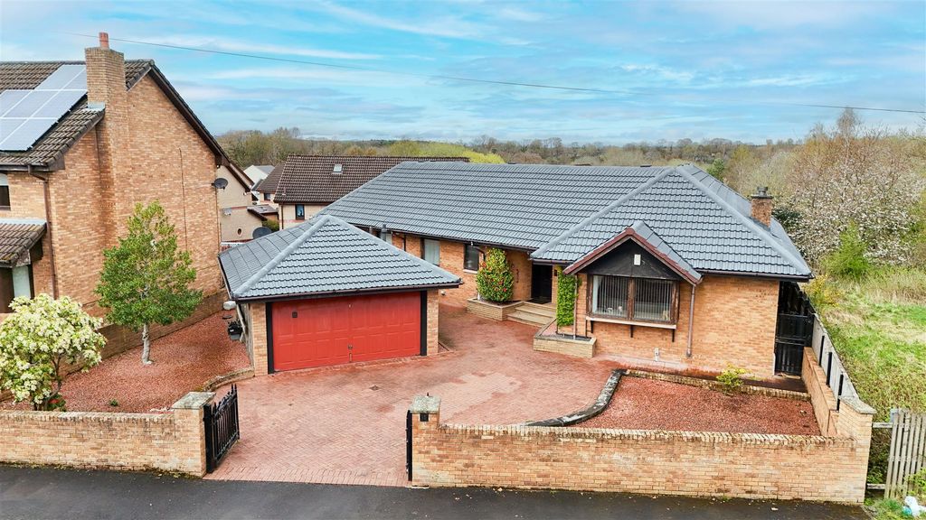 Property photo 1 of 33 External