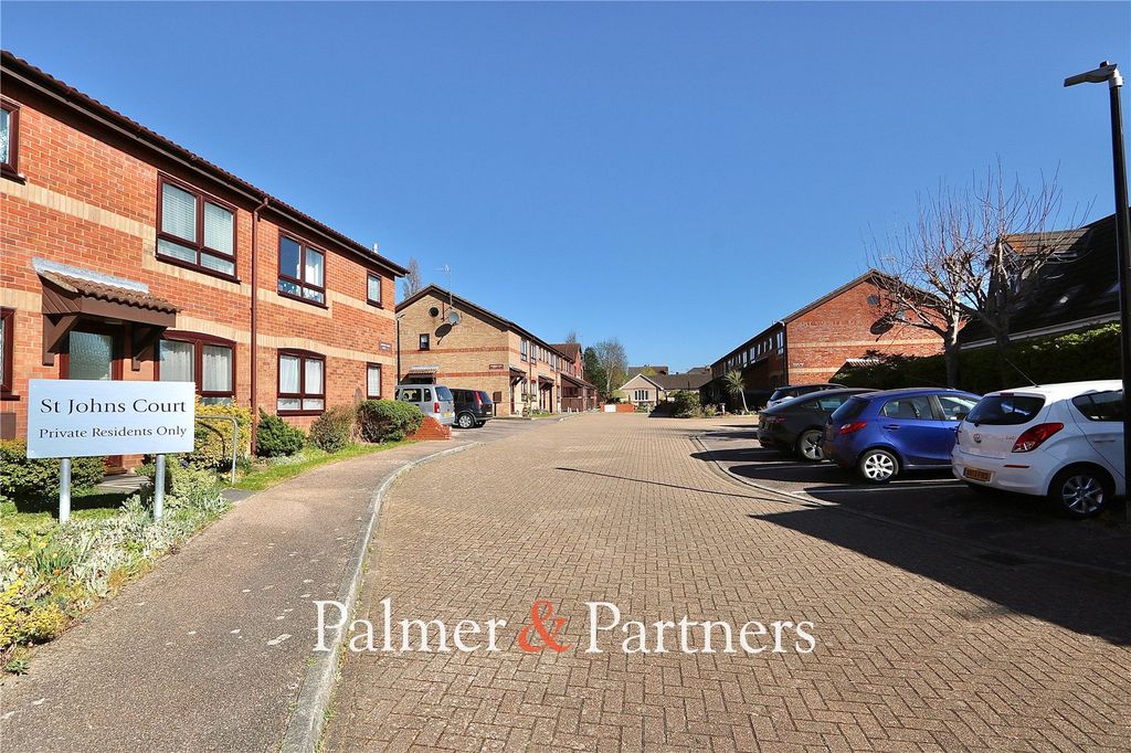 Property photo 2 of 17 Picture No. 05