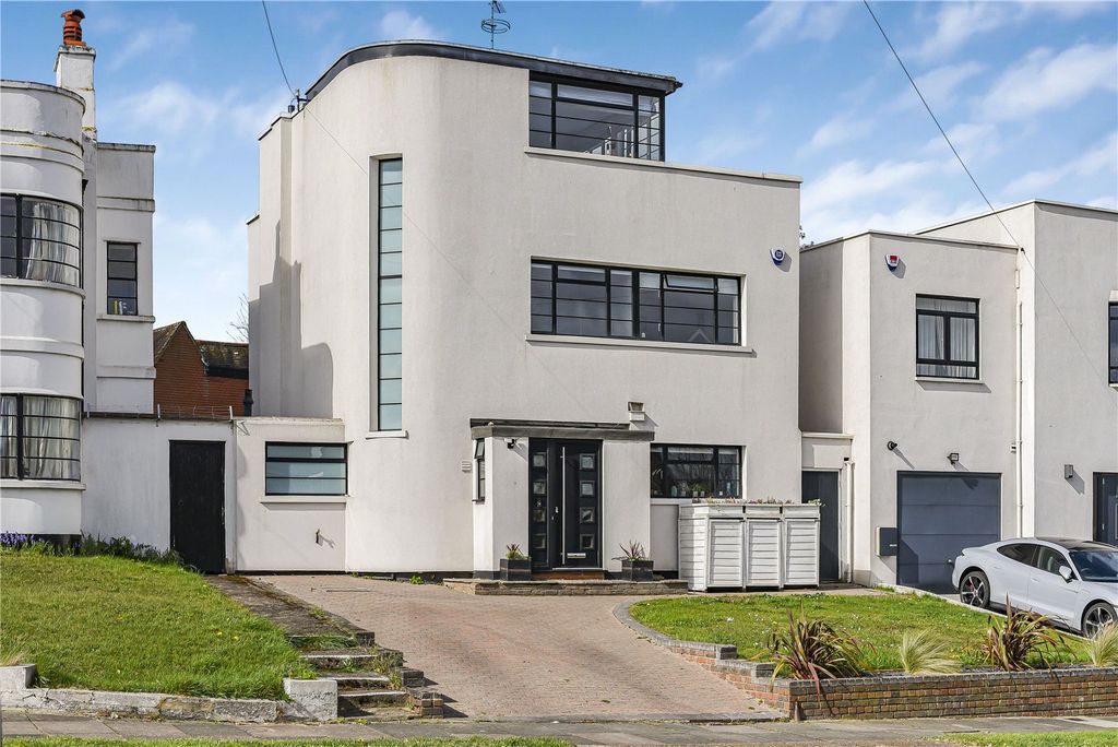 Property photo 1 of 26 External