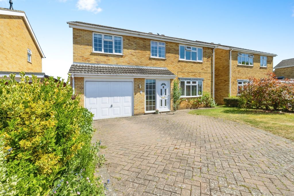 Property photo 1 of 17