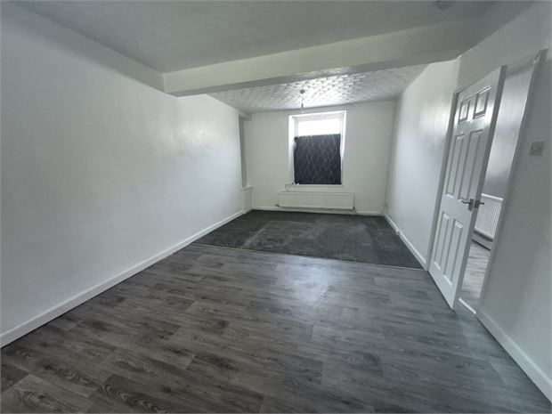 Property photo 2 of 13 Lounge