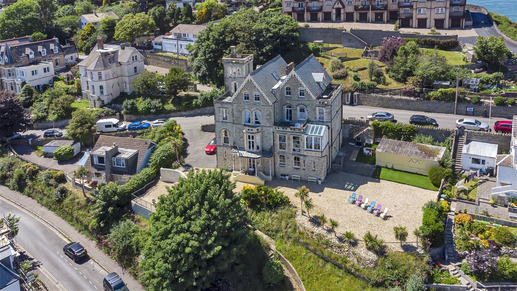 Property photo 1 of 29 Picture No. 22