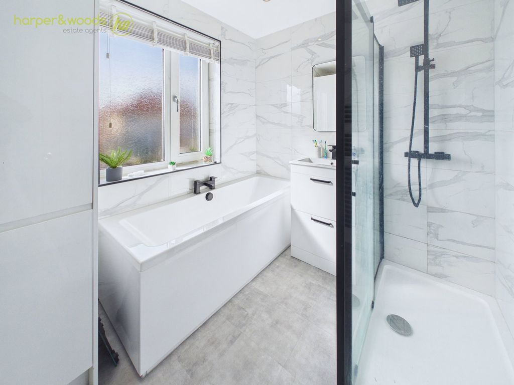 Property photo 3 of 30