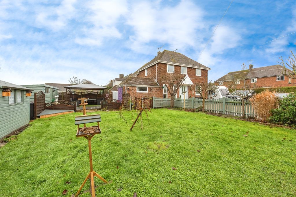 Property photo 2 of 17