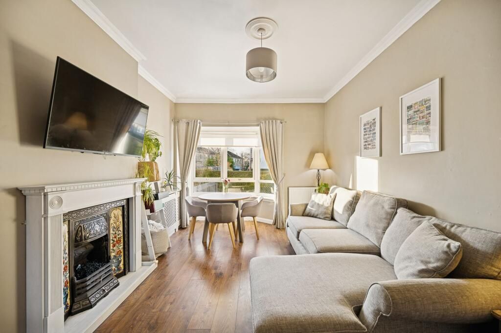 Property photo 2 of 28