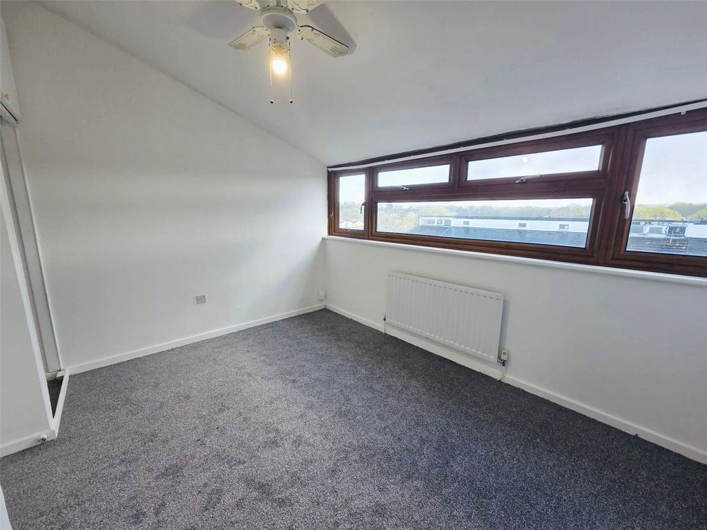 Property photo 3 of 10 Picture No. 19