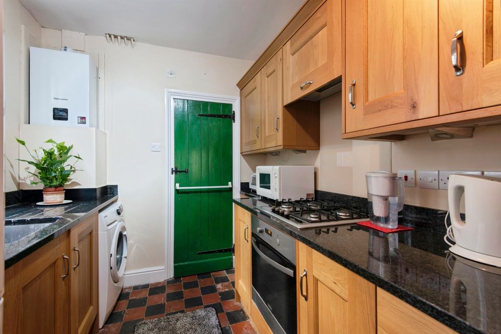 Property photo 3 of 25