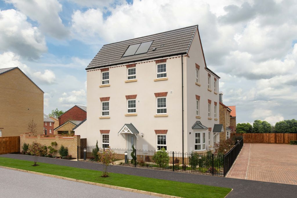 Property photo 2 of 8 Peacock Grove External Parkin