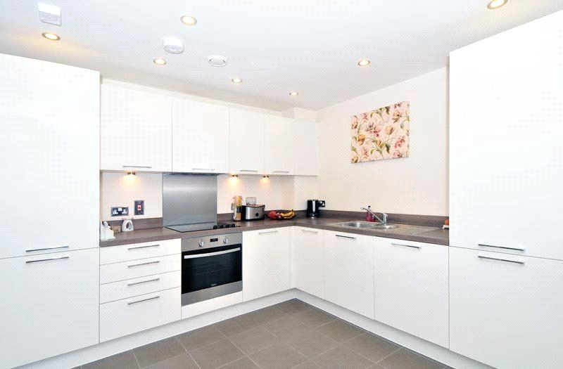Property photo 2 of 8 Kitchen