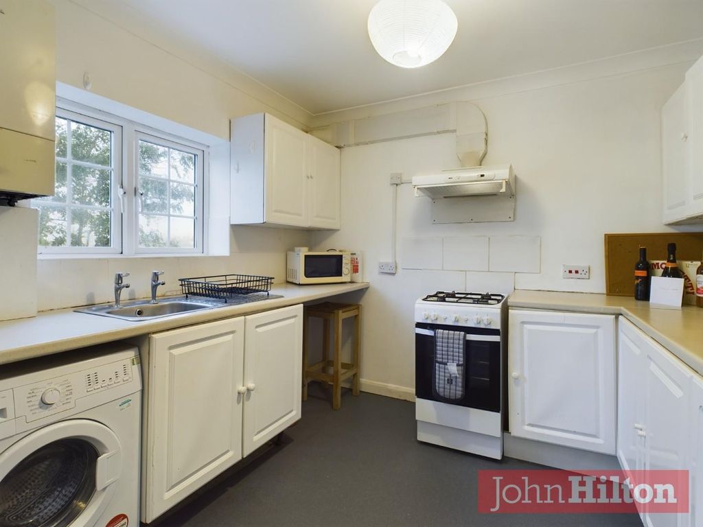 Property photo 3 of 11 Pr0400-Still007.Jpg