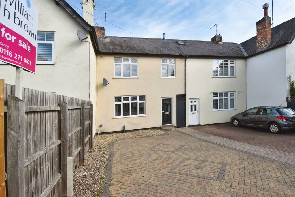 Property photo 2 of 28