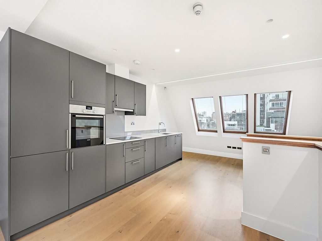 Property photo 2 of 18 Lexington Street