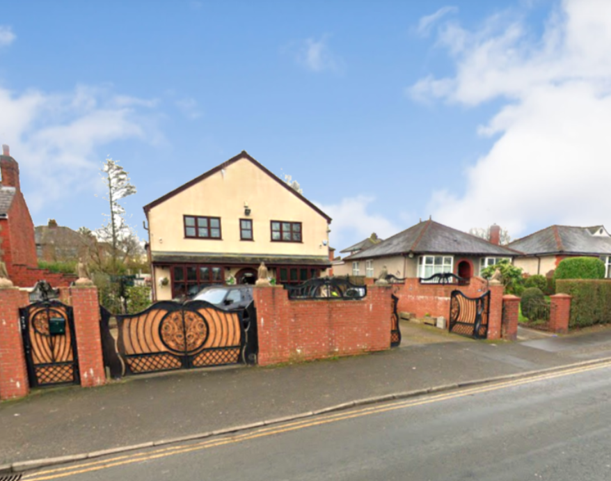Property photo 1 of 35
