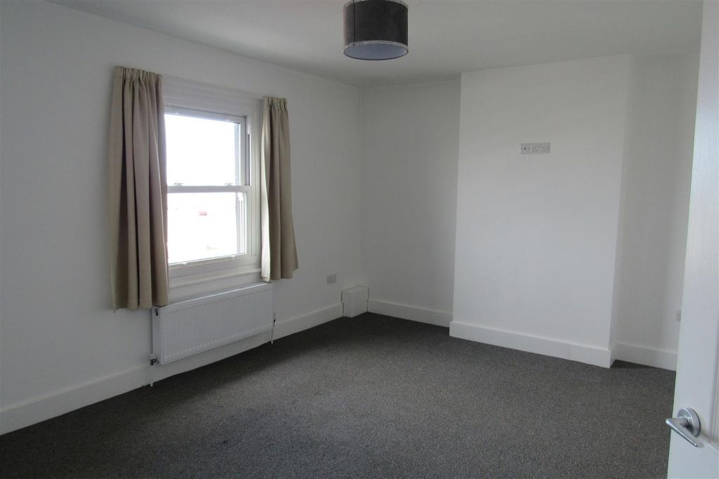 Property photo 2 of 19 Img_2457.Jpg