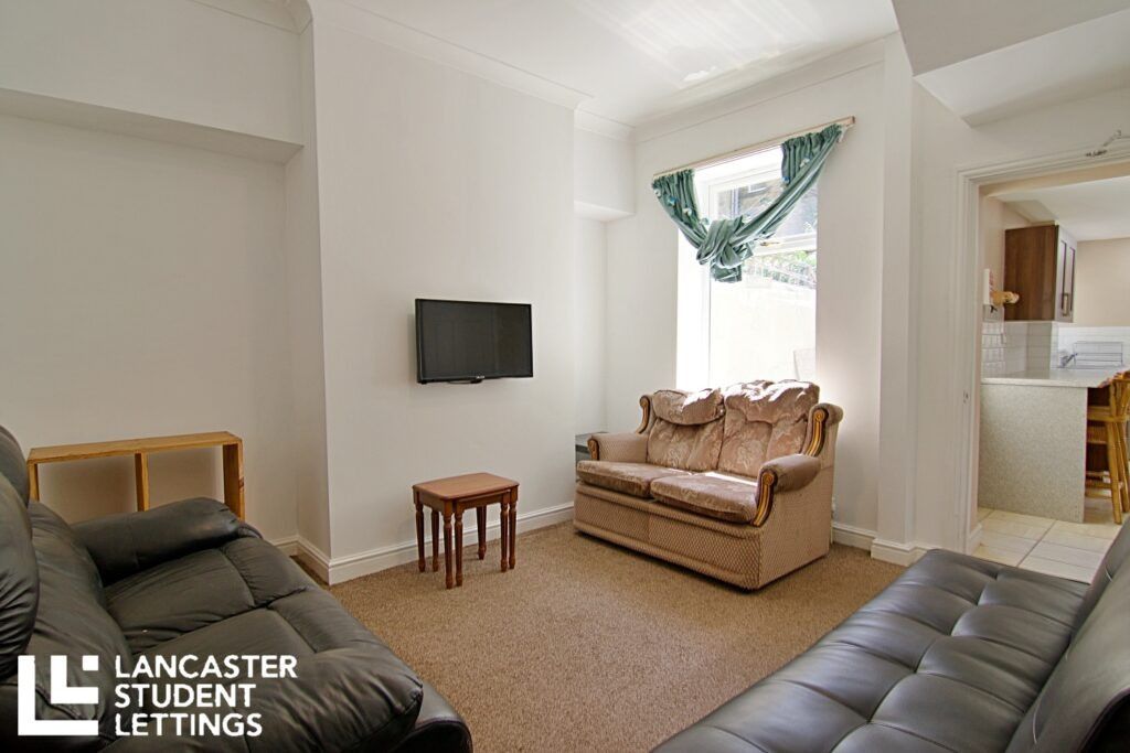Property photo 2 of 11 Property Photo