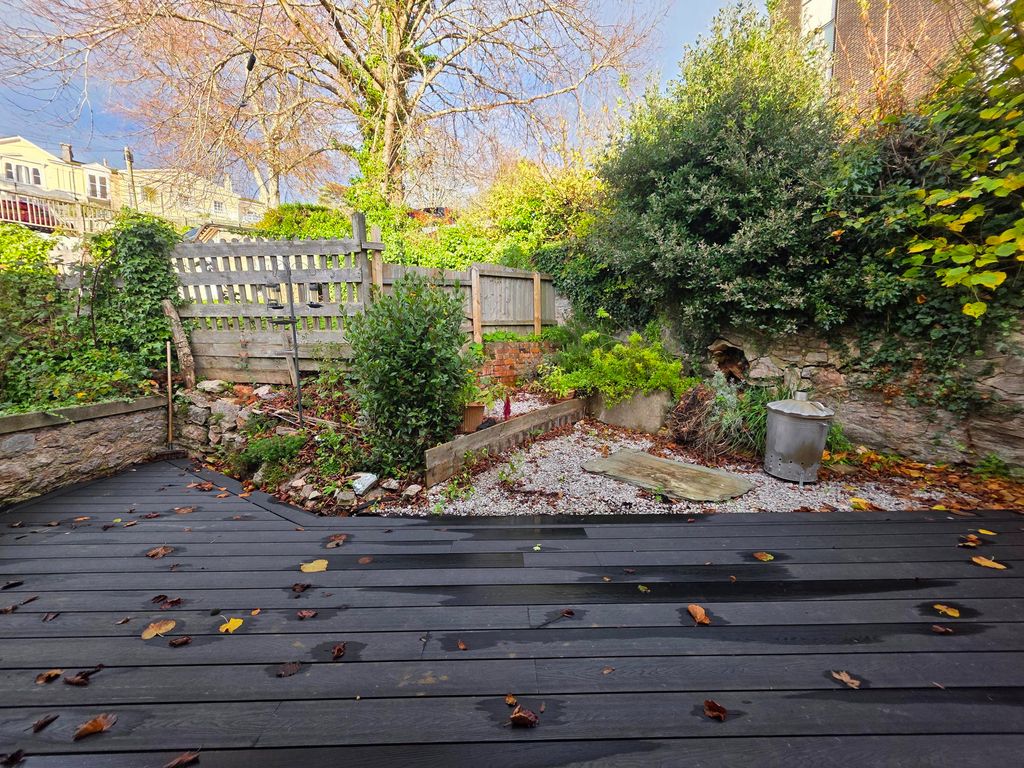 Property photo 3 of 7 Image