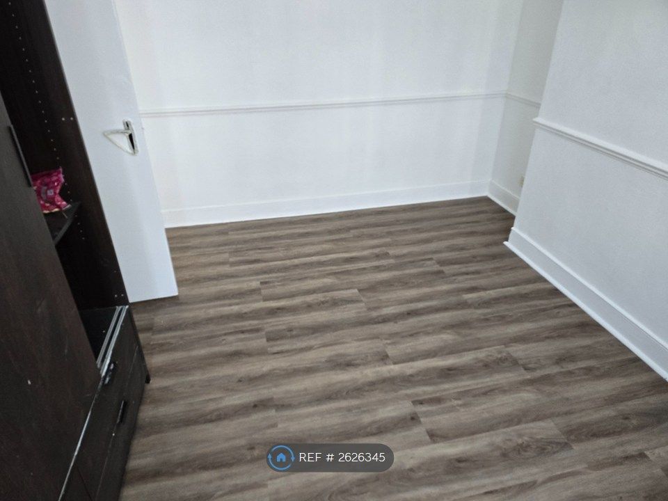 Property photo 3 of 26
