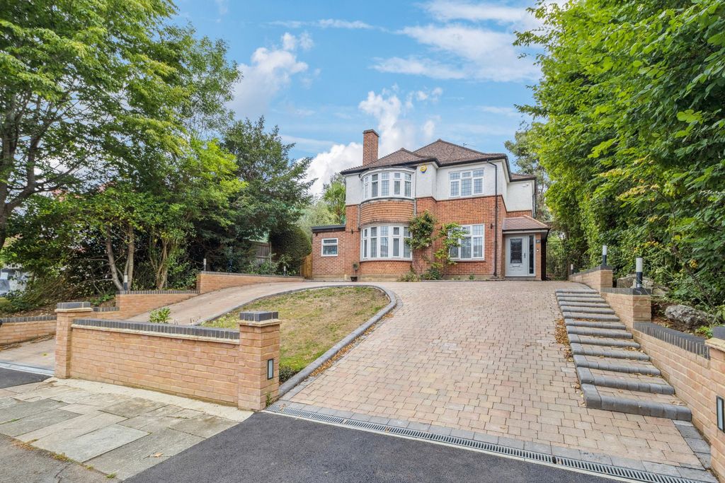 Property photo 1 of 20