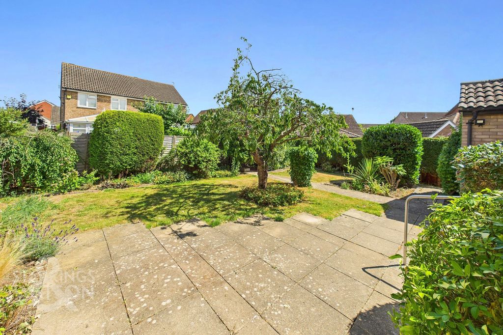 Property photo 3 of 18