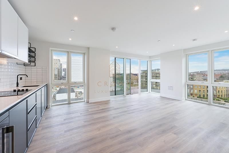 Property photo 2 of 35 Cairncross House, 508- (11).Jpg