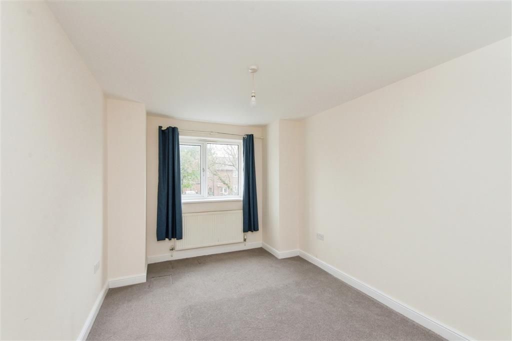 Property photo 3 of 8