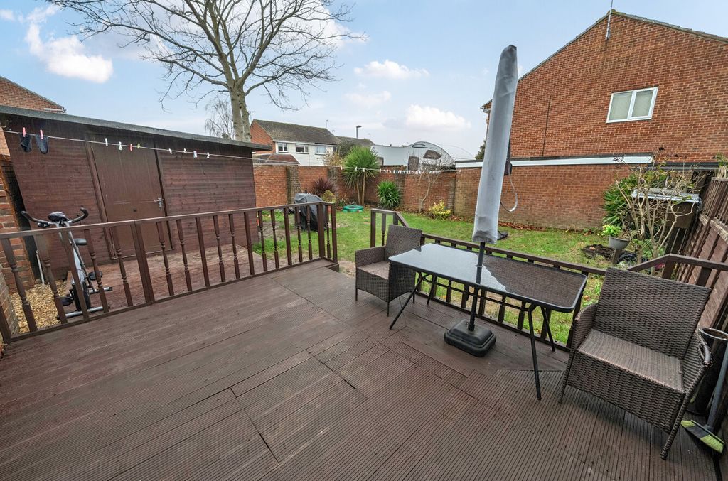 Property photo 2 of 9 1387387-3-6936E23...