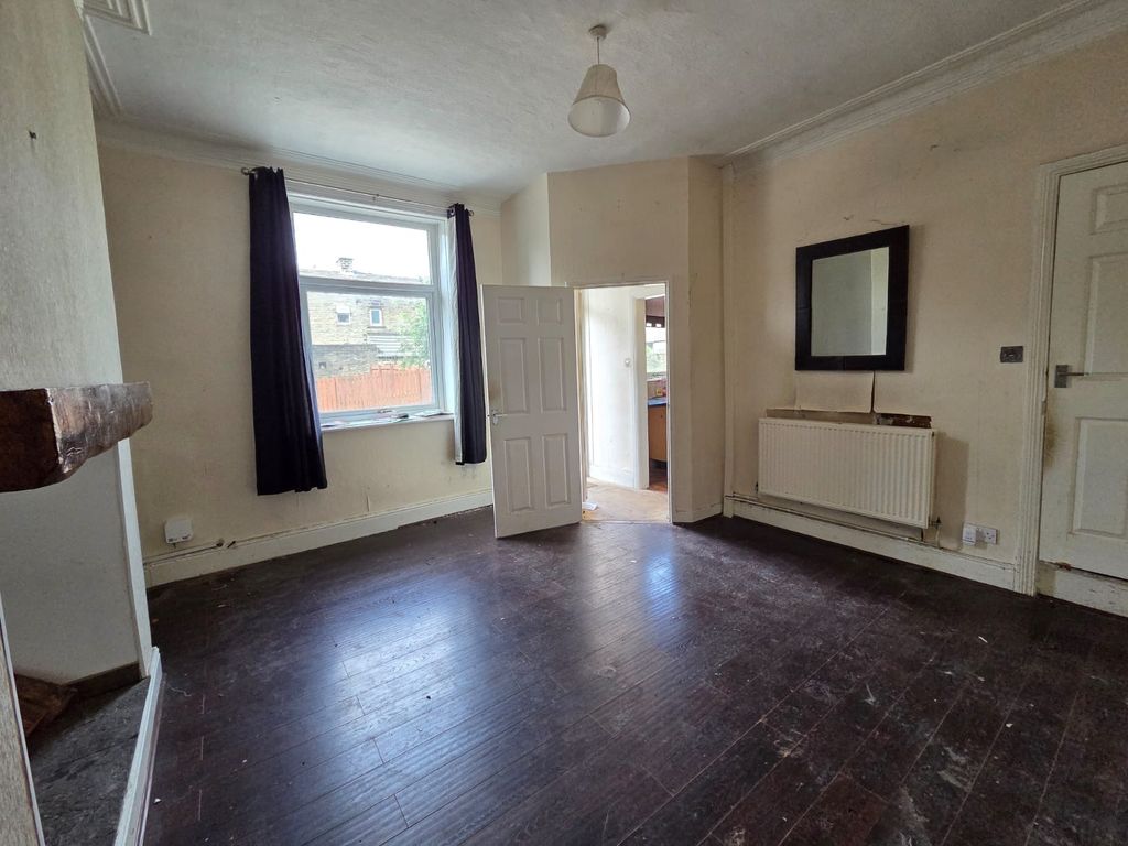 Property photo 2 of 12 Gallery