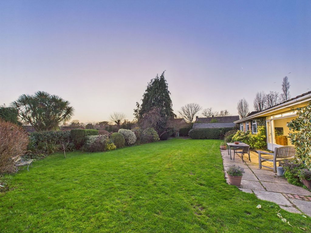 Property photo 2 of 20