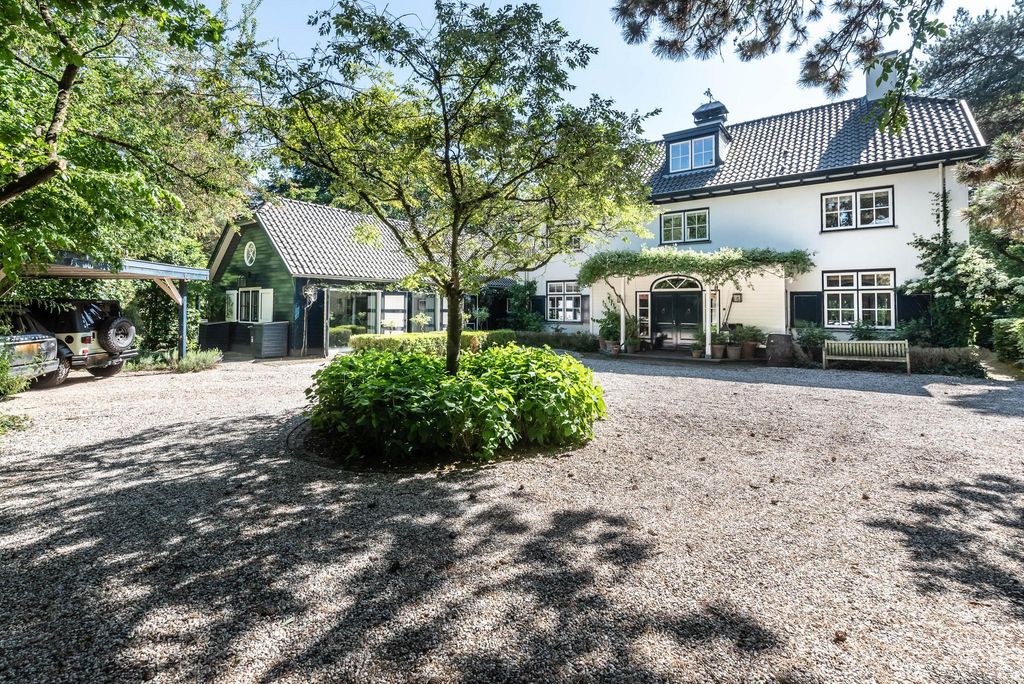 Property photo 3 of 56