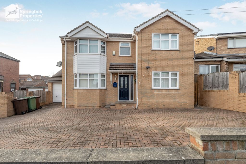 Property photo 1 of 34 Front View