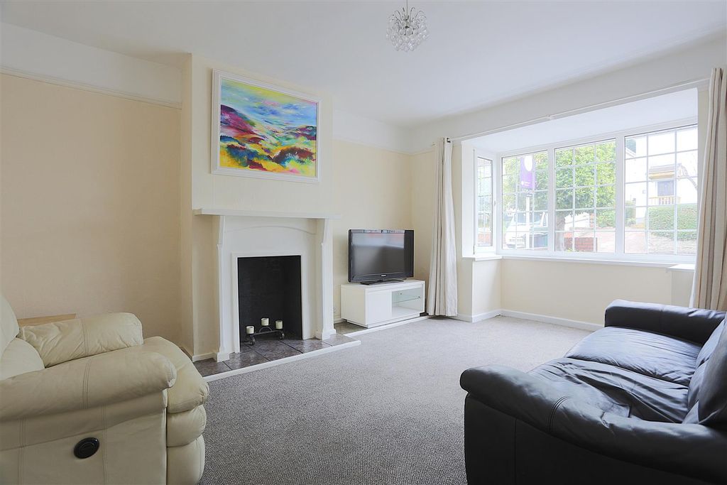 Property photo 2 of 22