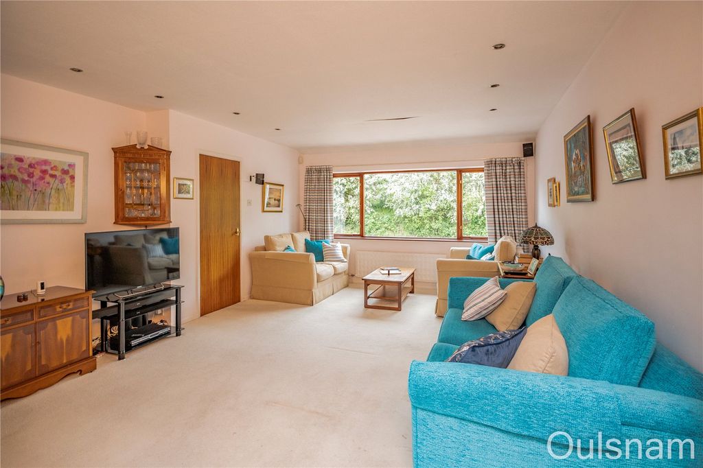 Property photo 3 of 34 Picture No. 21