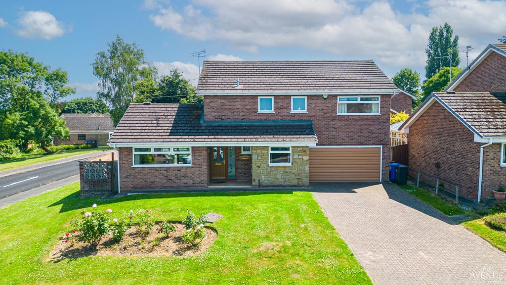 Property photo 1 of 34 4250272