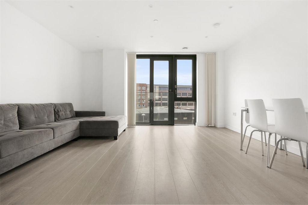 Property photo 3 of 12 Img_1034 Copy.Jpg