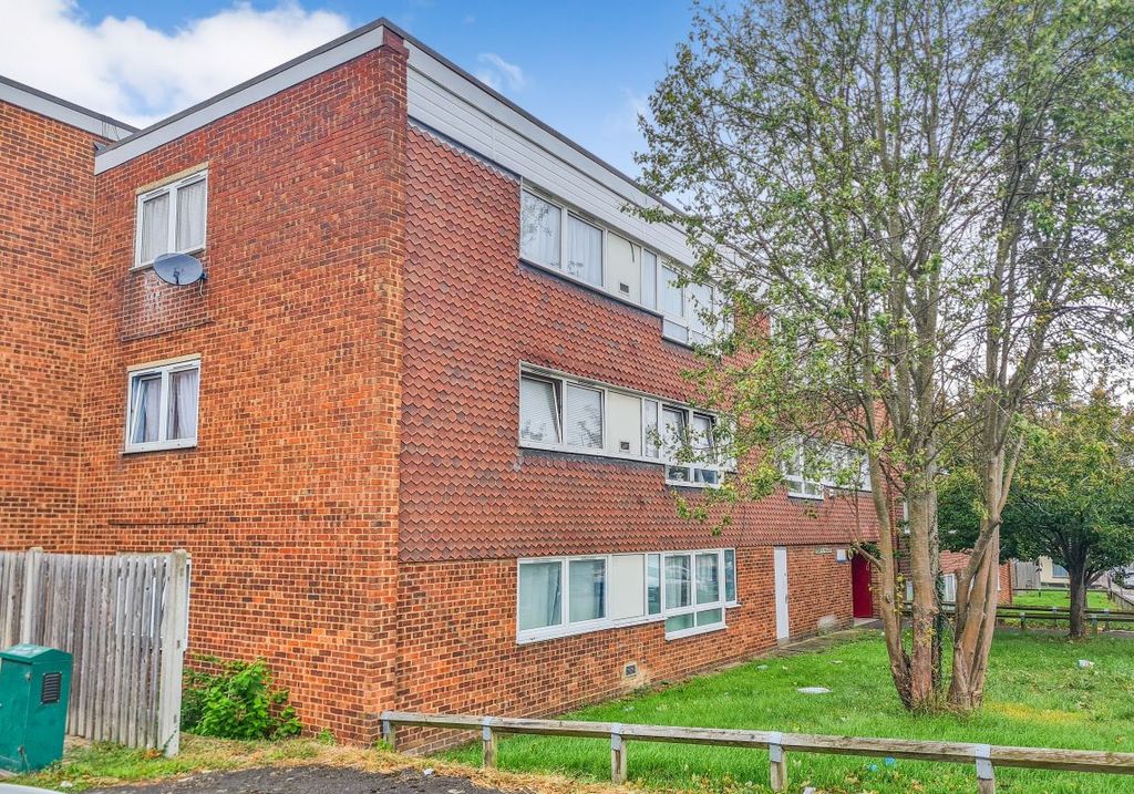 Property photo 1 of 2