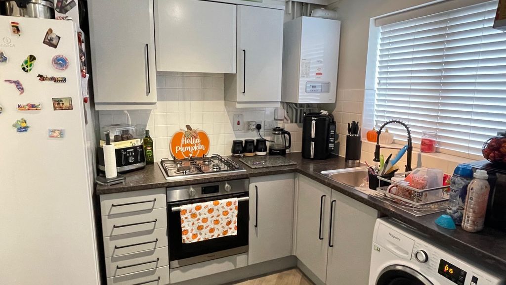 Property photo 2 of 5