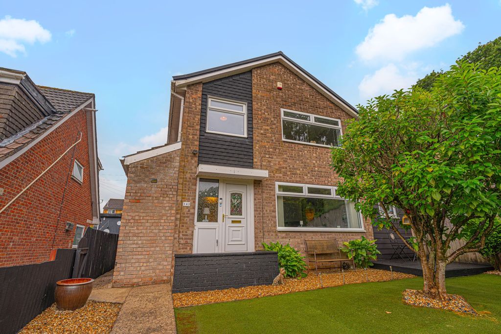 Property photo 1 of 33