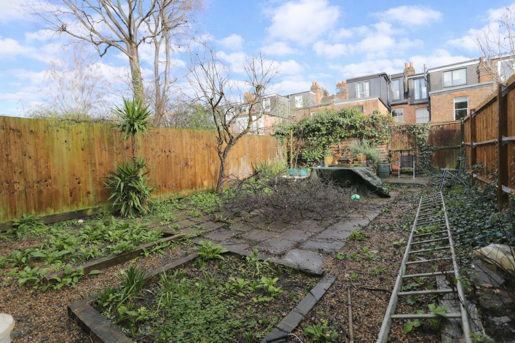 Property photo 3 of 7 Garden_Converted