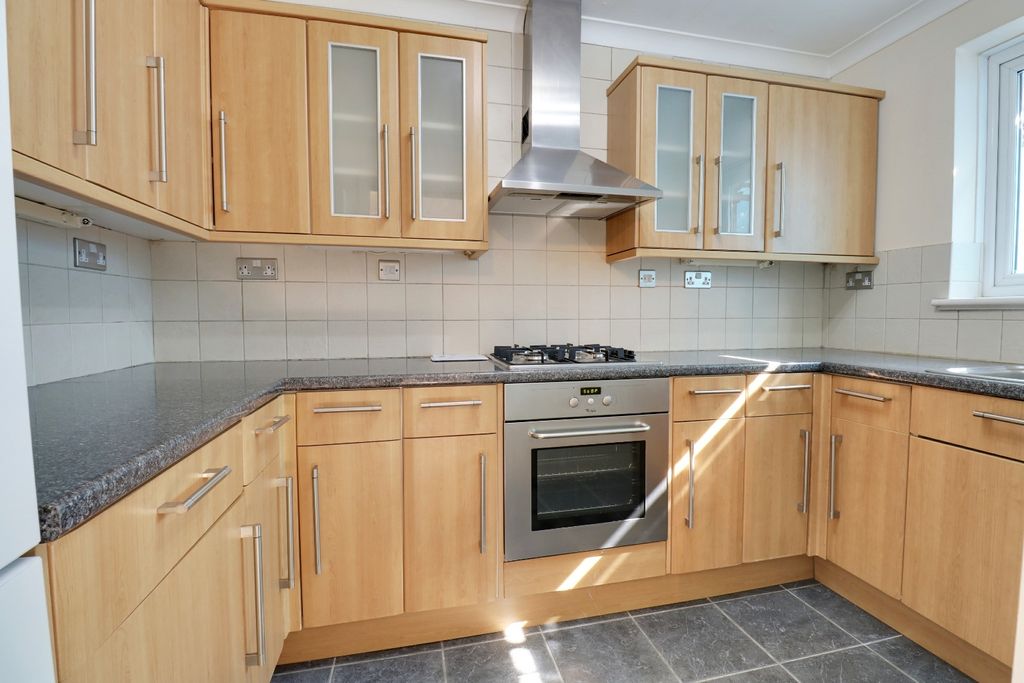 Property photo 3 of 8 5334522