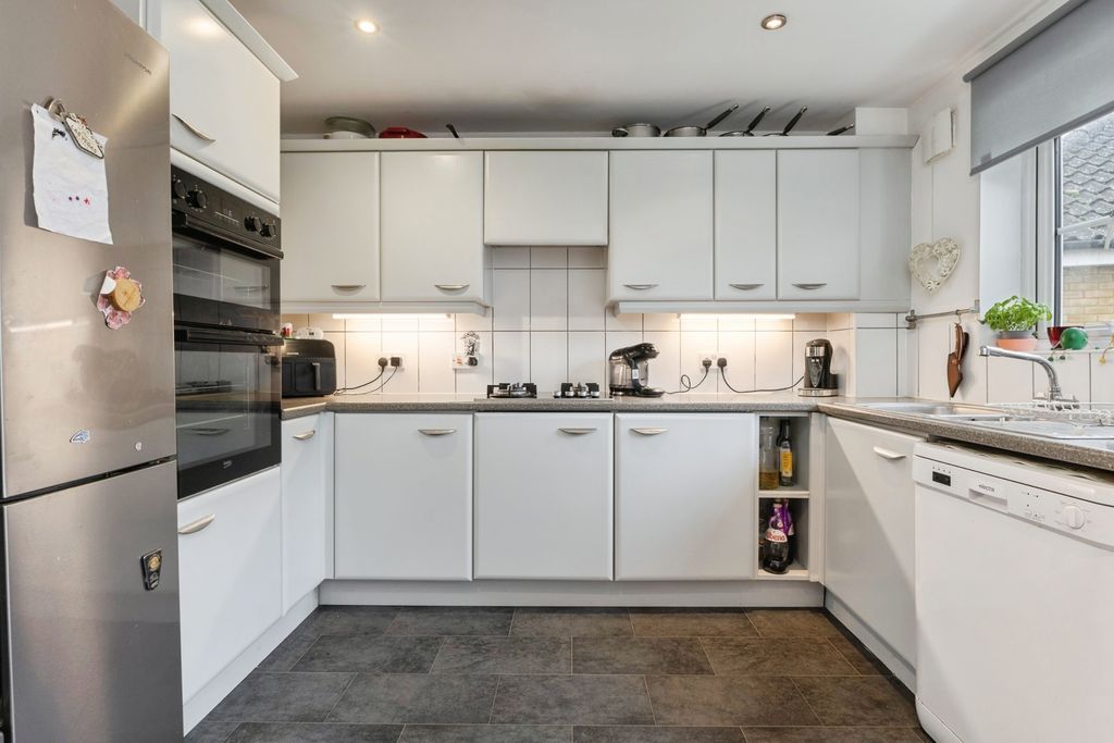 Property photo 2 of 27 Pbox-Img.Jpg