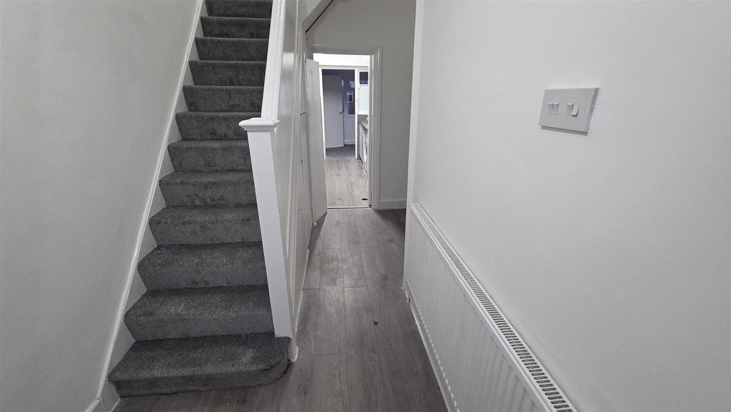 Property photo 1 of 9 20251211_155123.Jpg