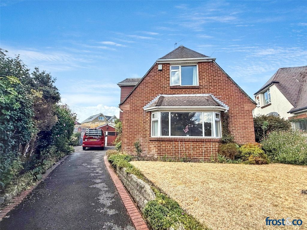 Property photo 1 of 16 Alverton Avenue