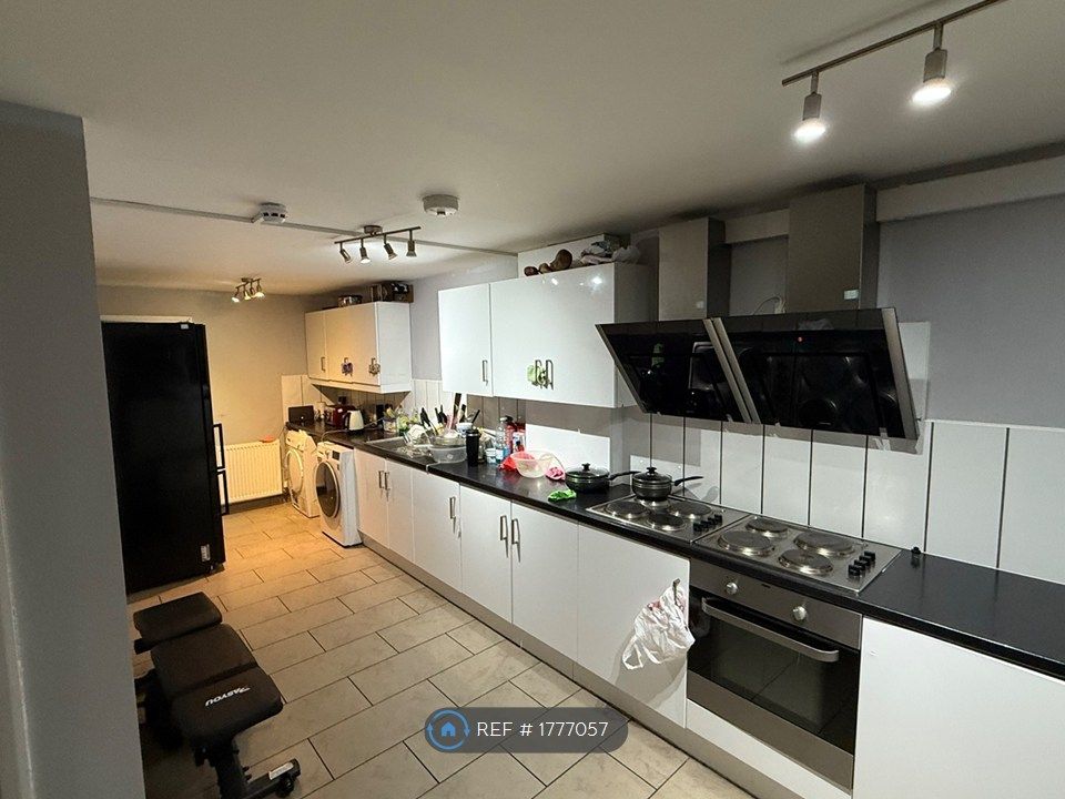 Property photo 3 of 9